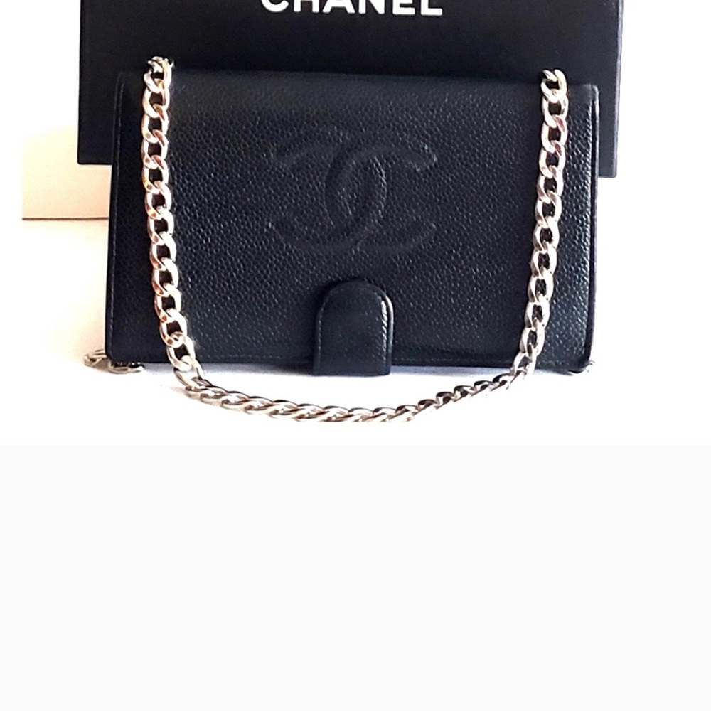 Chanel caviar woc